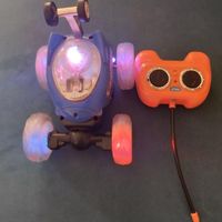 ماشین کنترلی اسباب بازی چراغ و آهنگ دار|اسباب بازی|تهران, میدان ولیعصر|دیوار