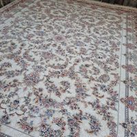 فرش ۴تا۹یه قالیچه۴متری گلبرجسته ۱۲۰۰تراکم۳۶۰۰|فرش|مشهد, محله وحید|دیوار