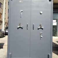 گاوصندوق بانکی رنگ فابریک.طبق متحرک|دفتر کار|تهران, شهرک طالقانی|دیوار