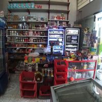 مغازه بر اصلی تندگویان|اجارهٔ مغازه و غرفه|شیراز, تندگویان|دیوار
