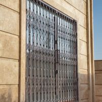 درب آکاردئونی قیچی تاشو ضدسرقت حفاظ آپارتمان پنجره|خدمات پیشه و مهارت|یزد, |دیوار