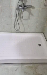 زیر دوشی  مربع  در سایز 80/80