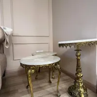 میز و کنار سالنی