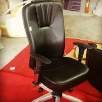 صندلی مدل / کرکره ای دو دوخت /|دفتر کار|محمدشهر, |دیوار