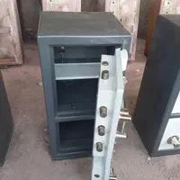 گاوصندوق ۴۰ در ۳۲ در همه رنگ|ابزارآلات|رشت, گلسار|دیوار