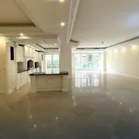 ۱۳۰ متر، دیدنی، قابل تهاطر و نقدی، جهان آرا