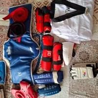 لباس و لوازک تکواندو پسرانه سایز ۴