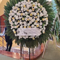 اجاره انواع تاج گل مصنوعی، استند رول آپ و باکس گل