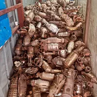 خاک کاتالیزور و کاتالیزور با دستگاه تشخیص آنالیز