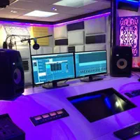 استودیو موسیقی و خوانندگی مشهد _ علیرضا باباپور