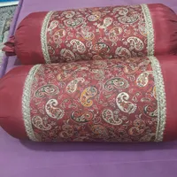 رو بالشی ترمه رنگ زرشکی|رختخواب، بالش، پتو|تهران, امیریه|دیوار