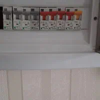 سیم کشی ساختمان خرده کاری برق ساختمان نصب لوستر