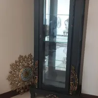 ویترین چوبی سالم