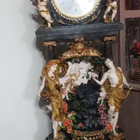 ساعت ایستاده آبنما و چراغ دار