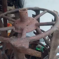 چهل پره|ماشین‌آلات صنعتی|رشت, پیرکلاچای|دیوار