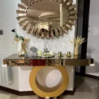 آینه و کنسول مدرن