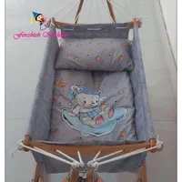 گهواره ننو تاشو بانوج چوبی عمده با ساک حمل