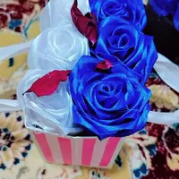 گل ربانی و یک عدد شاخه گل طلق رنگی|گل مصنوعی|برازجان, |دیوار