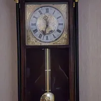ساعت دیواری چوبی