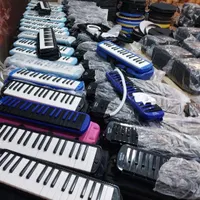 ملودیکا سوان ۳۲ و ۳۷ اوریوس