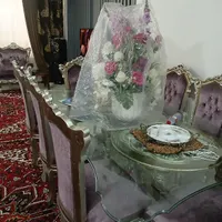 میزغذاخوری ۱۰نفره هست بدون هیچ ایرادی