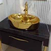 کلیه خدمات لوله کشی آب نصب وتعمیرات شیرآلات رادیات