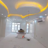 نقاش نیمه ماهر و ماستیک کار