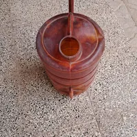 دوتا گالن ۲۰ لیتری و ظرف ۱۰ لیتری سالم