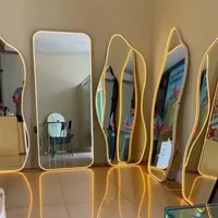 آینه قدی دفرمه