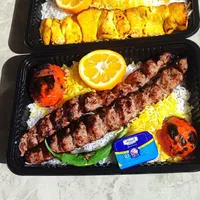 دستیار آشپز ( خانم با انگیزه وعلاقمند به آشپزی )
