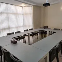 اجاره اتاق کلاس و اتاق جلسات|اجارهٔ کوتاه‌مدت دفتر کار و فضای آموزشی|تهران, بهار|دیوار