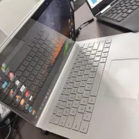 لبتاب سورفیس بوک مایکروسافت شیک و تمیز