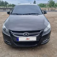 جک J5 اتوماتیک 1800cc، مدل ۱۳۹۳