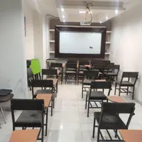 اجاره ساعتی اتاق، کلاس و فضای آموزشی