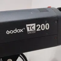 ست فلاش استودیویی Godox مدل Tc200