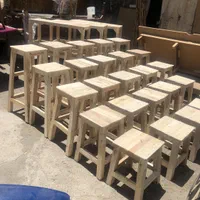 چهار پایه چوبی