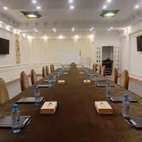 سالنهمایش ۱۰۰نفری ترنم