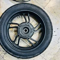 click150.vario150 کیلیک ۱۵۰رینگ و لاستیک هوندا|قطعات یدکی و لوازم جانبی|تهران, بلورسازی|دیوار