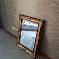 آینه با قاب ورق طلا