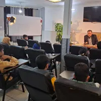 اجاره فضای آموزشی و محل جلسات و همایش های کوچک|اجارهٔ کوتاه‌مدت دفتر کار و فضای آموزشی|قم, باسکول|دیوار