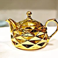 قوری طلایی زیبا