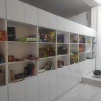 قفسه کتابخانه و جا کفشی و شلف