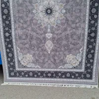 انبار بزرگ فرش در شهرصعومه سرا