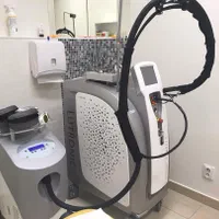 مرکز تخصصی لیزر موهای زائد بادستگاه فوق پیشرفته