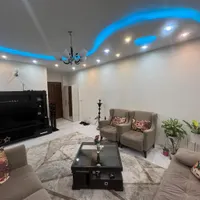 همخونه/ همخانه میپذیرم / میخواهم
