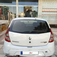 رنو ساندرو اتوماتیک، مدل ۱۳۹۵|خودرو سواری و وانت|شیراز, شهرک بهشتی|دیوار