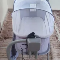گهواره برقی هیپ کنار تخت مادر همراه آویز