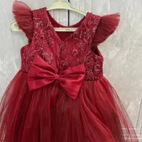لباس عروسکی