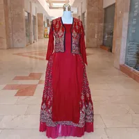 کرایه لباس محلی جدید ( با جلیقه و شنل سنگدوزی )