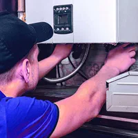 تعمیر انواع پکیج وآبگرمکن دیواری با ۲۵ سال سابقه